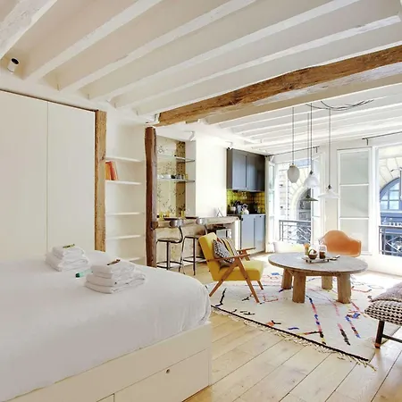Beautiful In The Heart Of The Latin Quarter Apartment Paris