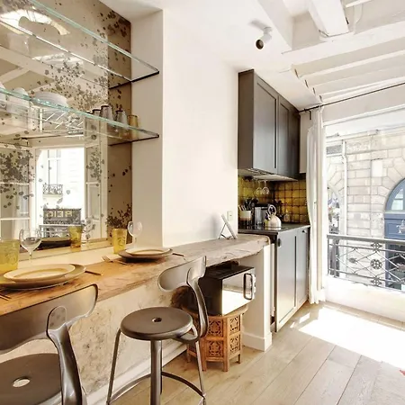 Beautiful In The Heart Of The Latin Quarter Apartment